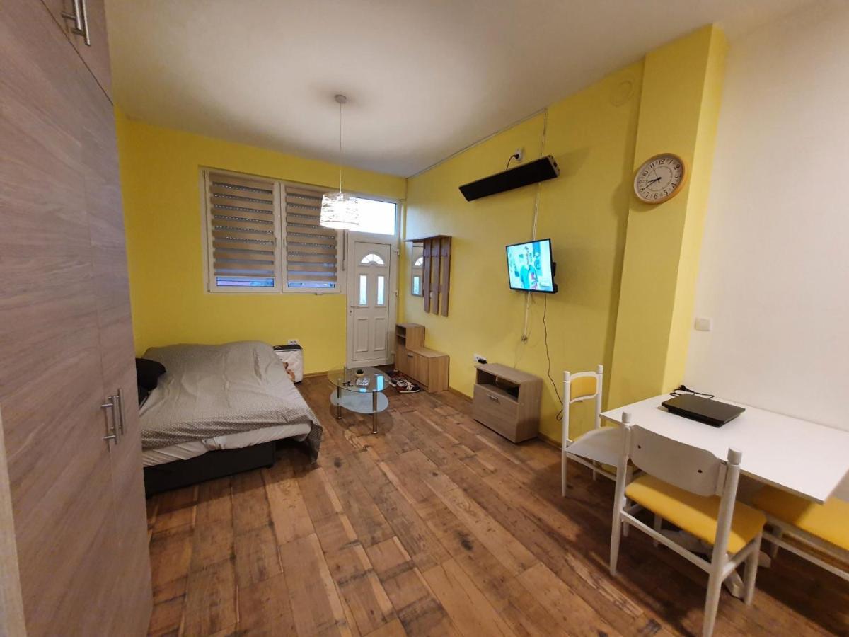 Apartmani Sarti Banja Luka Exteriör bild