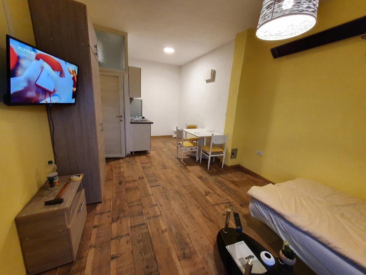 Apartmani Sarti Banja Luka Exteriör bild